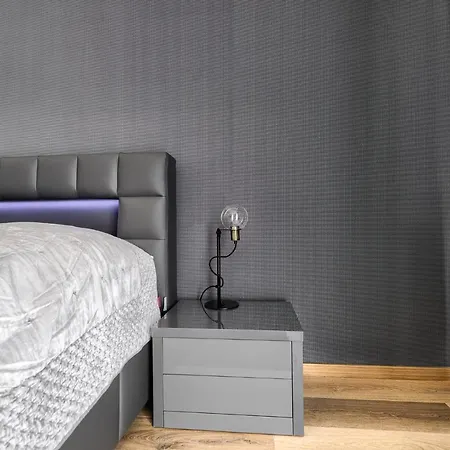 Toress Deptak דירה *