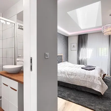 Toress Deptak דירה *