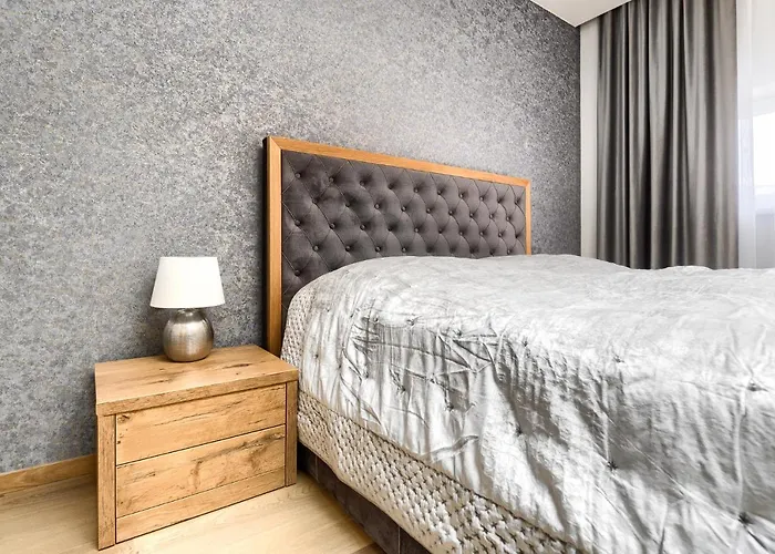 Toress Deptak شقة