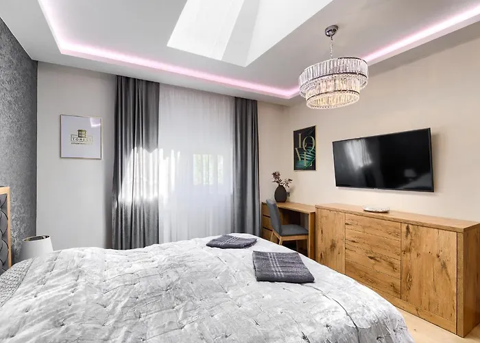 Toress Deptak شقة *